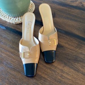Chanel mules (beige & black) size 38
